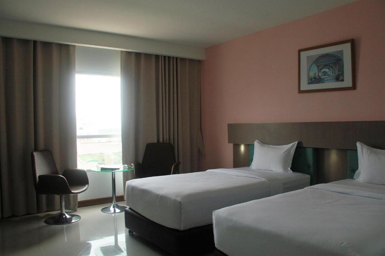 Grand Oliver Hotel Danok Sadao Bagian luar foto
